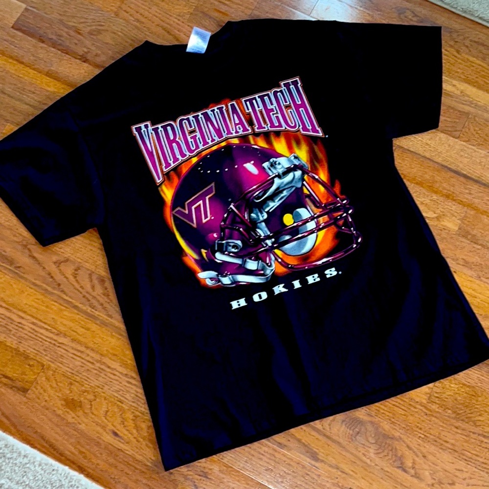 💥SOLD Vintage Virginia Tech T-shirt